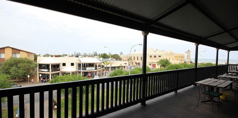 Fed On Semaphore - Surfers Paradise Gold Coast 5