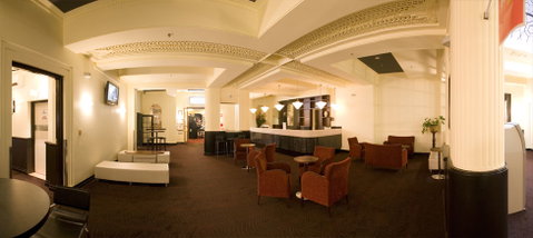 Renmark Hotel/Motel & Function Centre - Surfers Paradise Gold Coast 5