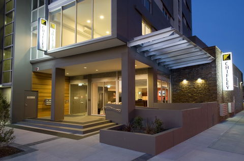Chifley Apartments Newcastle - Surfers Paradise Gold Coast 1