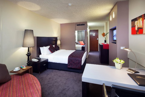 Kings Perth Hotel - Surfers Paradise Gold Coast 5