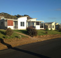 Azzure Beach Houses - Surfers Paradise Gold Coast