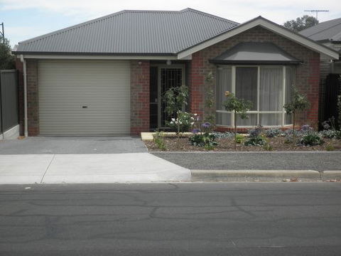 C&C's Bed And Breakfast - Surfers Paradise Gold Coast 1