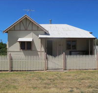 Ellison's Holiday Home - Surfers Paradise Gold Coast