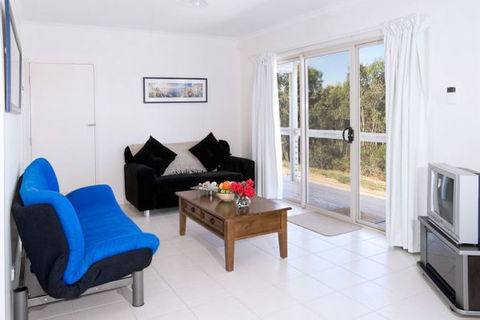 Allusion Cottages - Surfers Paradise Gold Coast 2