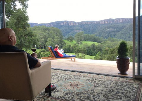 Amaroo Valley Springs - Surfers Paradise Gold Coast 1