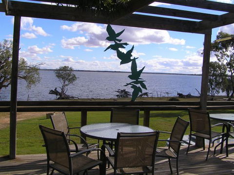 Barmera North Lake Caravan Park - Surfers Paradise Gold Coast 3