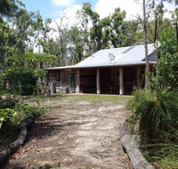 Byfield Cabins on Waterpark Creek - Surfers Paradise Gold Coast