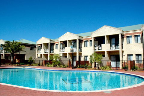 Country Comfort Inter City Perth - Surfers Paradise Gold Coast 5