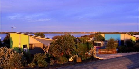 Coorong Cabins - Surfers Paradise Gold Coast 1