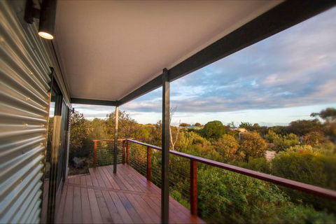 Coorong Cabins - Surfers Paradise Gold Coast 8