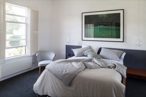 Flop House - Surfers Paradise Gold Coast 3