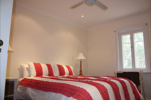 Hughes Park Cottage & Weddings - Surfers Paradise Gold Coast 1