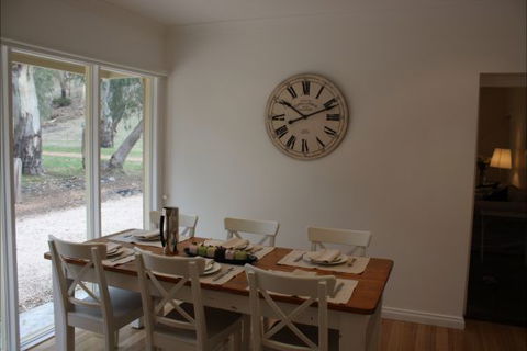 Hughes Park Cottage & Weddings - Surfers Paradise Gold Coast 5