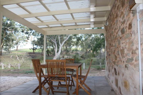 Hughes Park Cottage & Weddings - Surfers Paradise Gold Coast 6