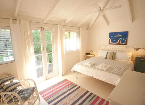 Huskisson Bed And Breakfast: Jervis Bay - Surfers Paradise Gold Coast 1
