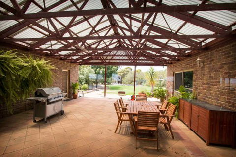 Limestone Ridge - Holiday House - Surfers Paradise Gold Coast 5