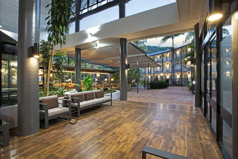 Mantra Club Croc - Surfers Paradise Gold Coast 3