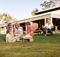Paradise Country Farmstay - Surfers Paradise Gold Coast