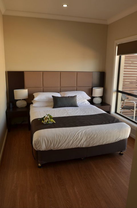 Renmark Holiday Apartments - Surfers Paradise Gold Coast 2