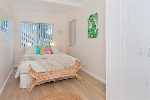 Salt Breeze - Surfers Paradise Gold Coast 9