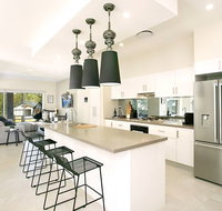 The Grape Escape Hunter Valley - Surfers Paradise Gold Coast