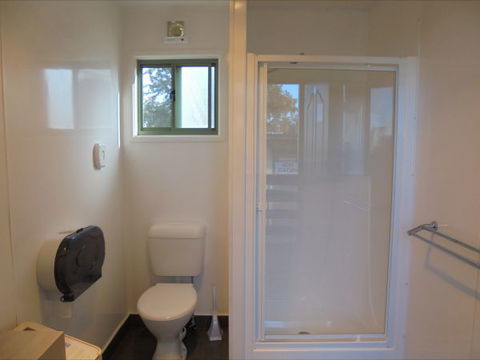 Wagga Wagga Tourist Park - Surfers Paradise Gold Coast 4