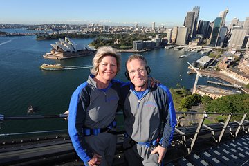 Aussie Blokes Travel - Surfers Paradise Gold Coast 0