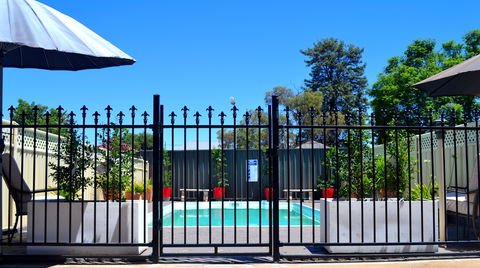 All Settlers Motor Inn - Surfers Paradise Gold Coast 1