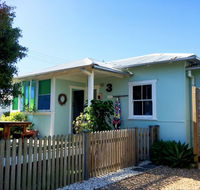 Atlantis Seafarers Cottage - Surfers Paradise Gold Coast