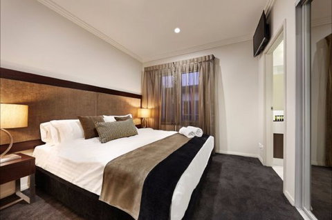 Attika Hotel - Surfers Paradise Gold Coast 1