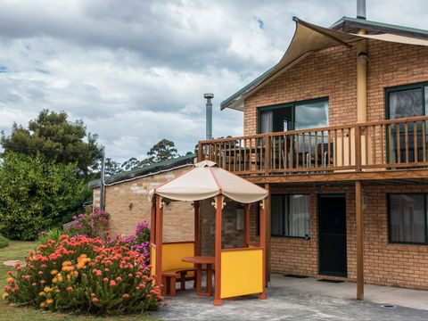 Burilda Waters - Surfers Paradise Gold Coast 0