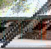Caves Road Chalets - Surfers Paradise Gold Coast