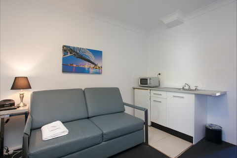 Central Railway Hotel - Surfers Paradise Gold Coast 4