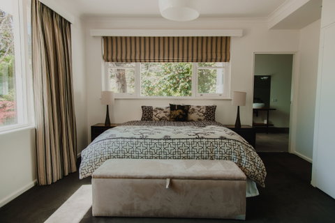 Dennarque Estate - Surfers Paradise Gold Coast 0