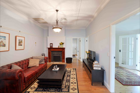 Glenmurray - Surfers Paradise Gold Coast 0