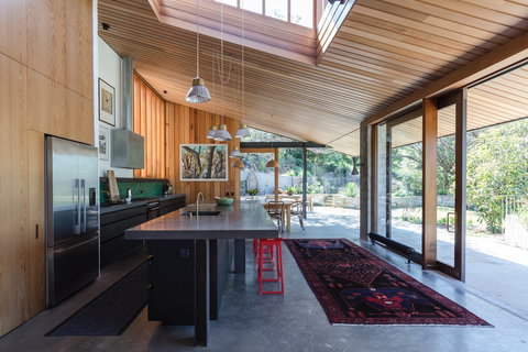 Gordon's Bay Retreat - Surfers Paradise Gold Coast 0