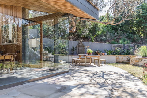 Gordon's Bay Retreat - Surfers Paradise Gold Coast 4