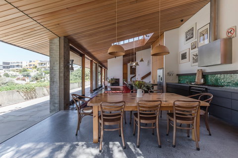 Gordon's Bay Retreat - Surfers Paradise Gold Coast 8