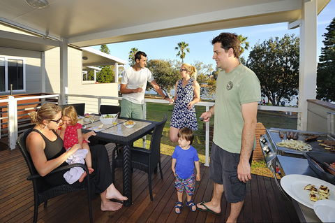 NRMA Sydney Lakeside Holiday Park - Surfers Paradise Gold Coast 2