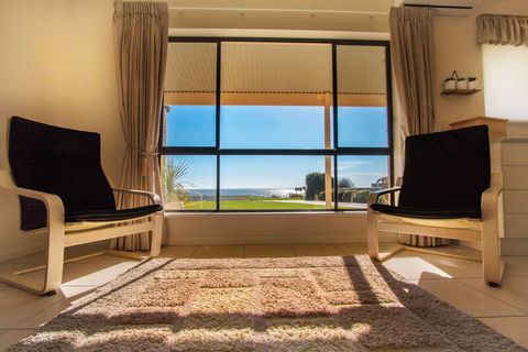 Pelican Perch Retreat - Surfers Paradise Gold Coast 2