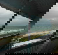 Rose's Beach House - Surfers Paradise Gold Coast