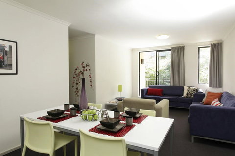 Sydney University Village - Surfers Paradise Gold Coast 2