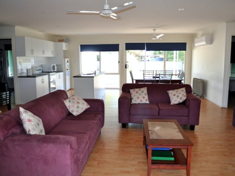 The Dwicke - Surfers Paradise Gold Coast 2
