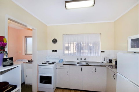 Westwood Motor Inn - Surfers Paradise Gold Coast 1