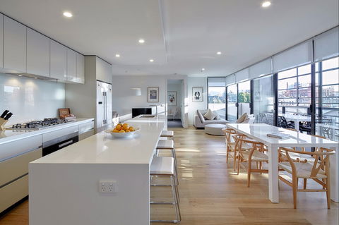 381 Cremorne - Surfers Paradise Gold Coast 2
