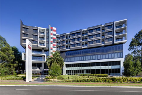 Adina Apartment Hotel Norwest Sydney - Surfers Paradise Gold Coast 0
