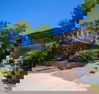 Airlie Beach YHA - Surfers Paradise Gold Coast