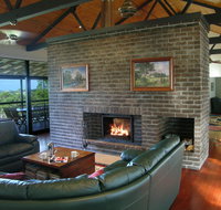 Banjos Bushland Retreat - Surfers Paradise Gold Coast