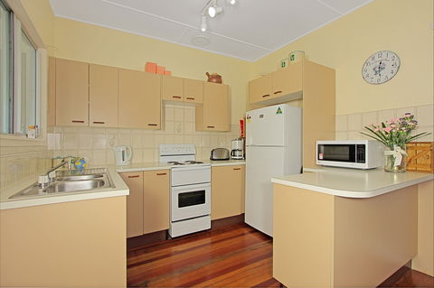 Beach And Lake Getaway - Surfers Paradise Gold Coast 2