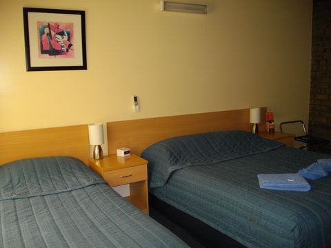 Benjamin Singleton Motel - Surfers Paradise Gold Coast 4